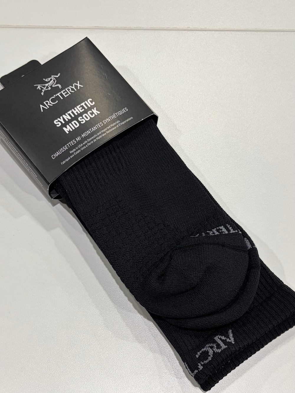 Arc’teryx Men's Medium Synthetic Mid Crew Sock Black NWT Focused Cushion Hiking